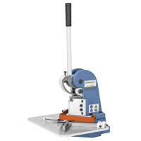 Bernardo Manuelle Ausklinkmaschine AK 125 1